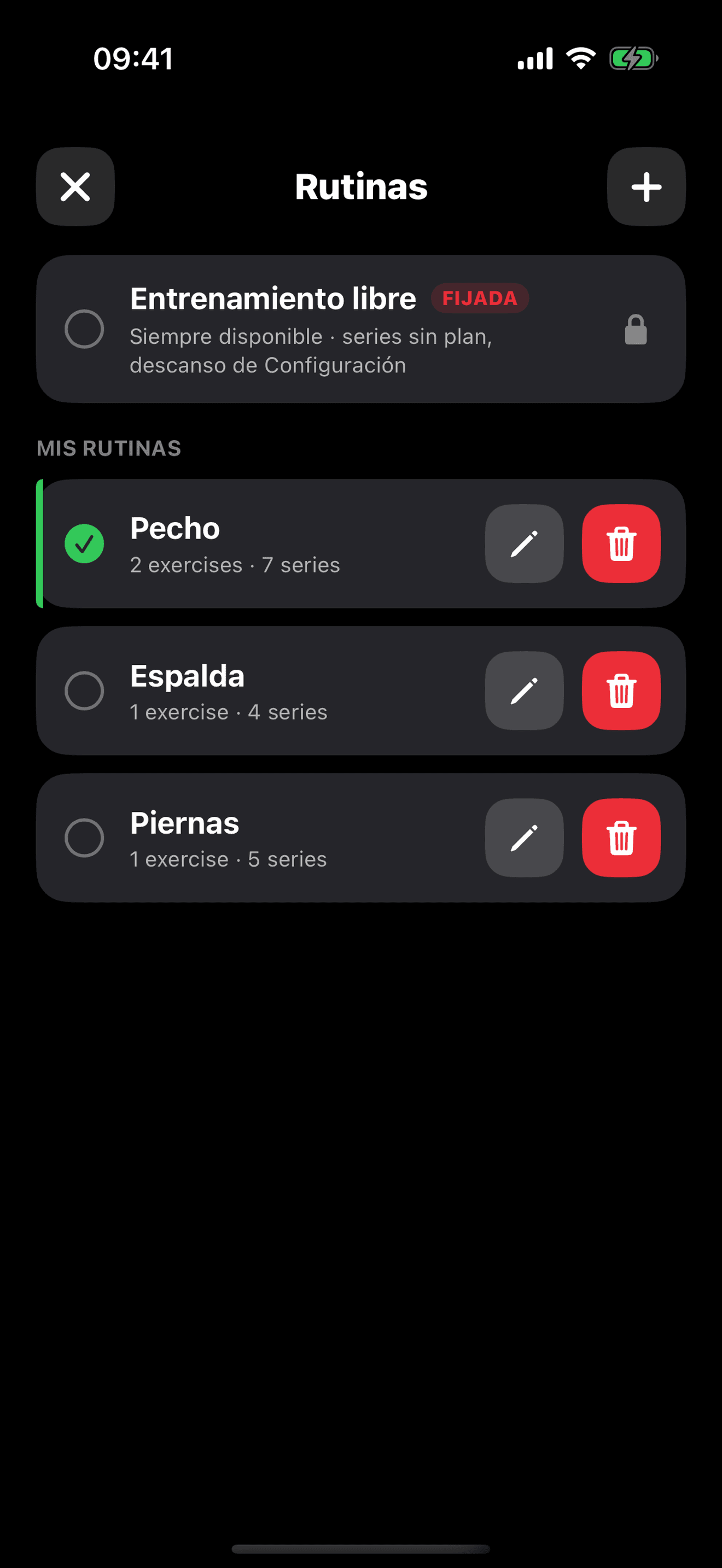 Lista Mis rutinas con Pecho y tríceps y otras rutinas.